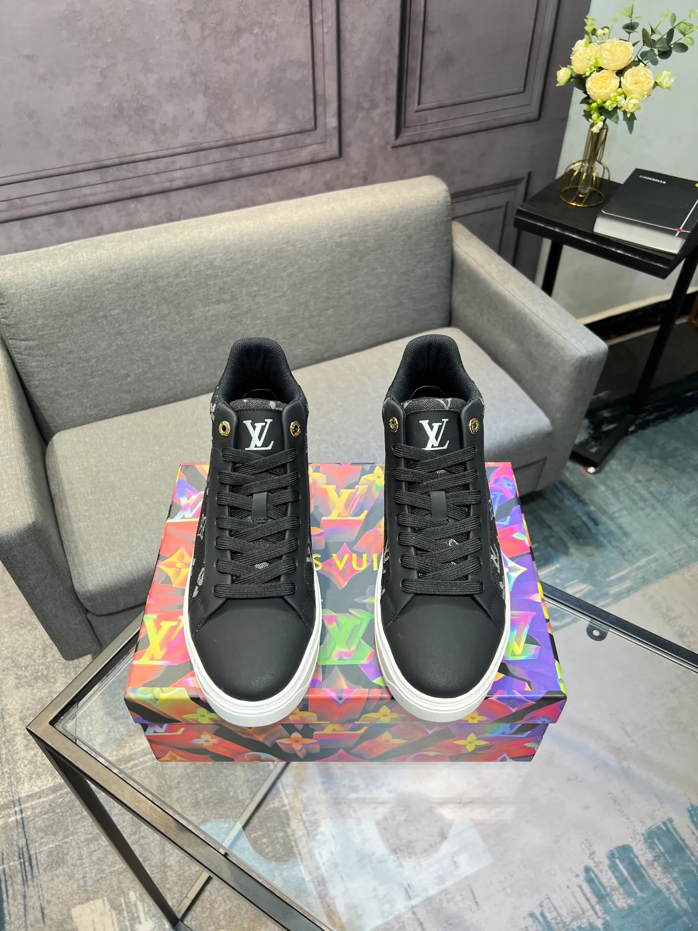 Men's shoes 💰560 LV Louis Vuitton. The latest fashionable casual shoes are popular in physical stores. New spring and summer comfortable imported cowhide, cowhide mesh, unique jacquard fabric element design. With sheepskin lining, Lv original base, [sun][sun] high-end packaging and high quality💪Details determine quality, welcome to compare🇮🇹Code number 38-44, 45 can be customized